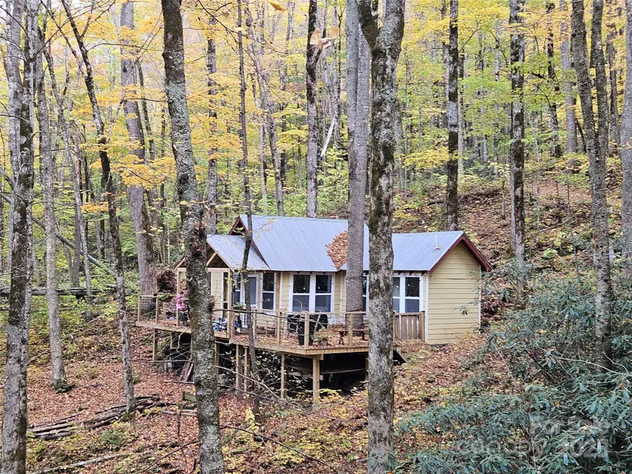 25 Hollow Log Road, Burnsville, NC 28714 - Image #2