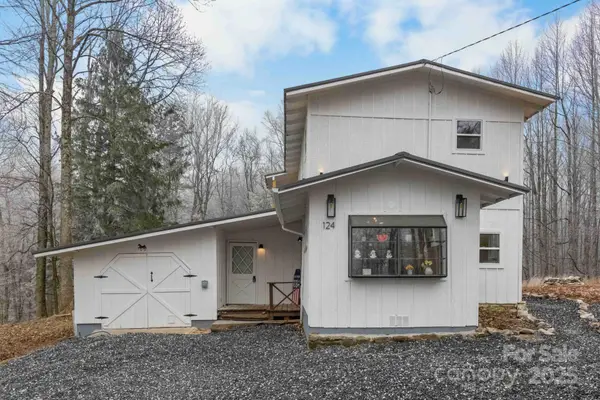 124 Glad Tidings Lane, Sylva, NC 28779