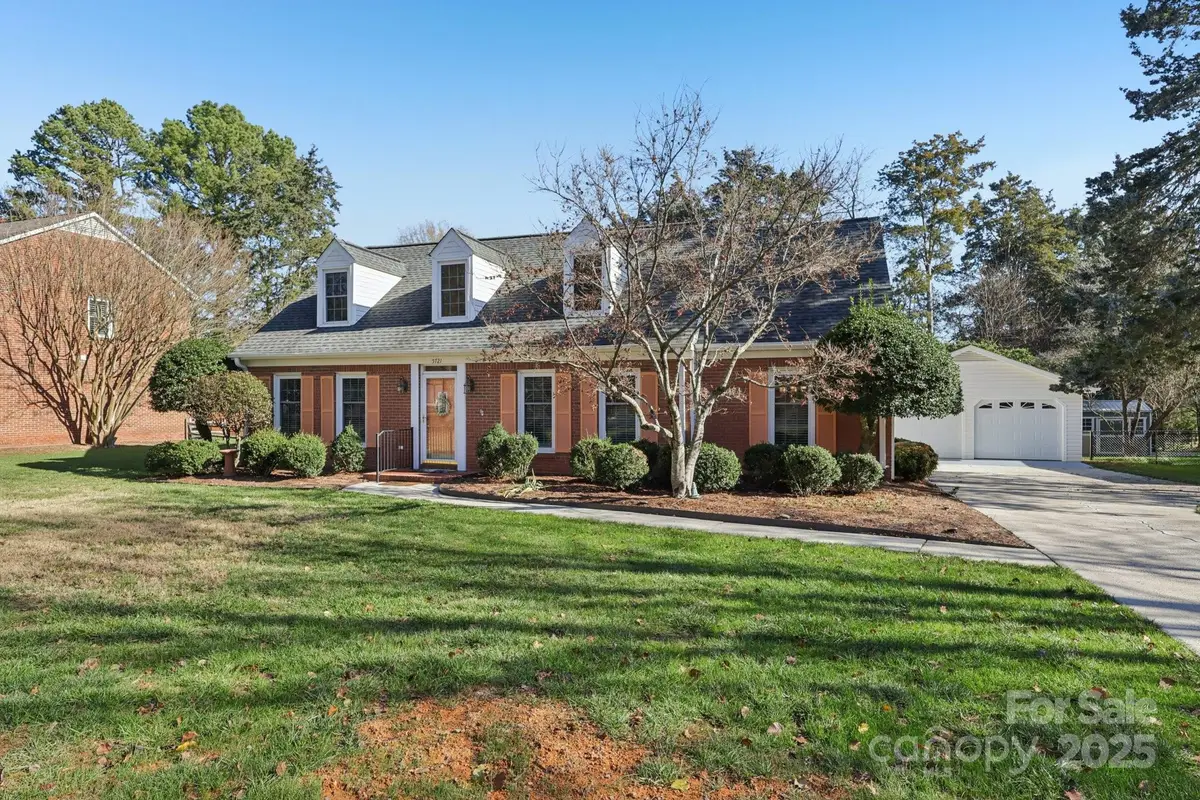 5721 Carmel Station Avenue, Charlotte, NC 28226 - Image #1