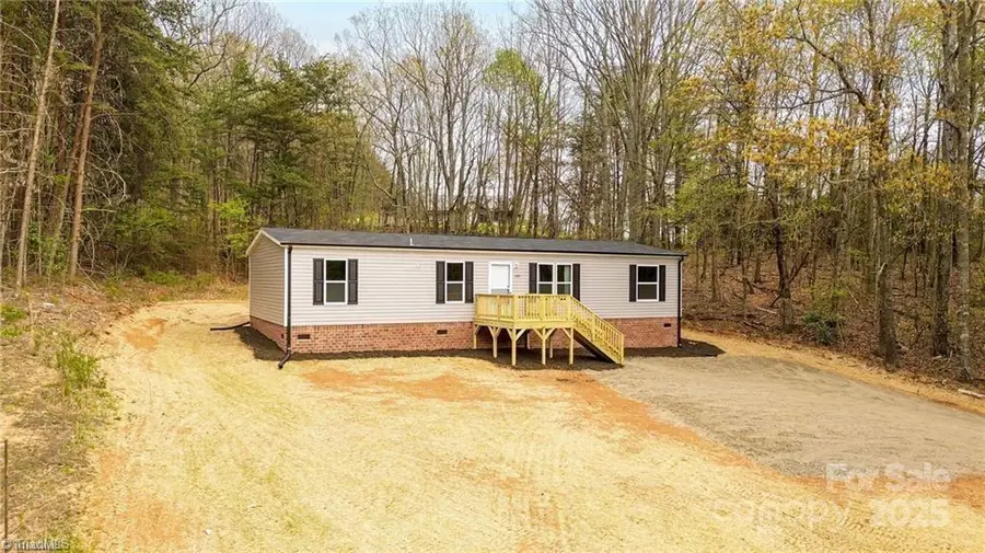 2113 Green Haven Court, Morganton, NC 28655 - Image #2