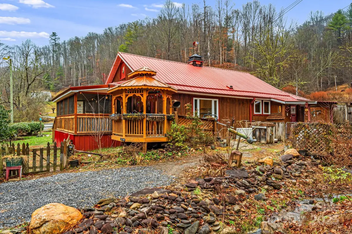 814 Little Creek Road, Burnsville, NC 28714 - Image #1