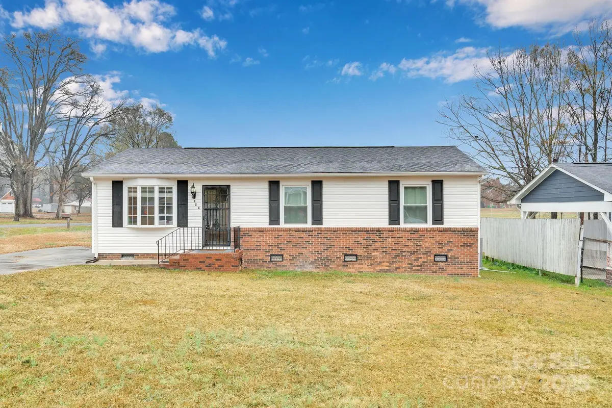 424 N Center Street, Oakboro, NC 28129 - Image #1