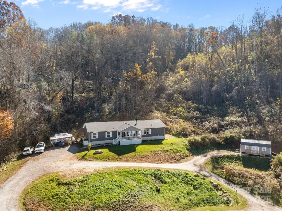 94 Leopard Drive, Waynesville, NC 28786 - Image #3