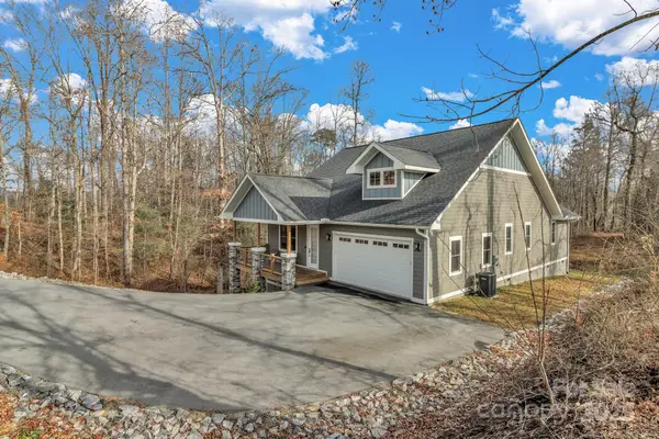14 Cider Hill Lane, Hendersonville, NC 28792