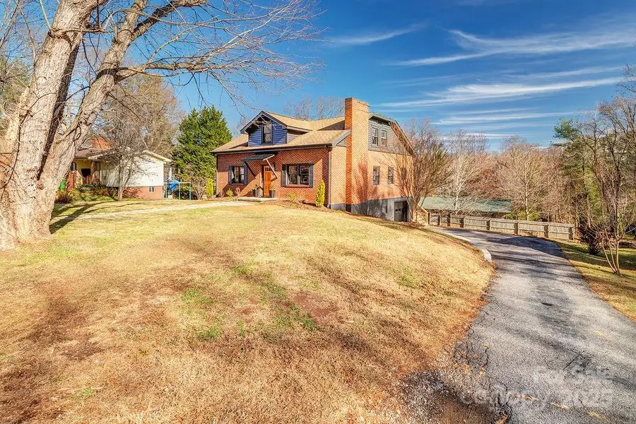 55 Cisco Road, Asheville, NC 28805 - Image #2
