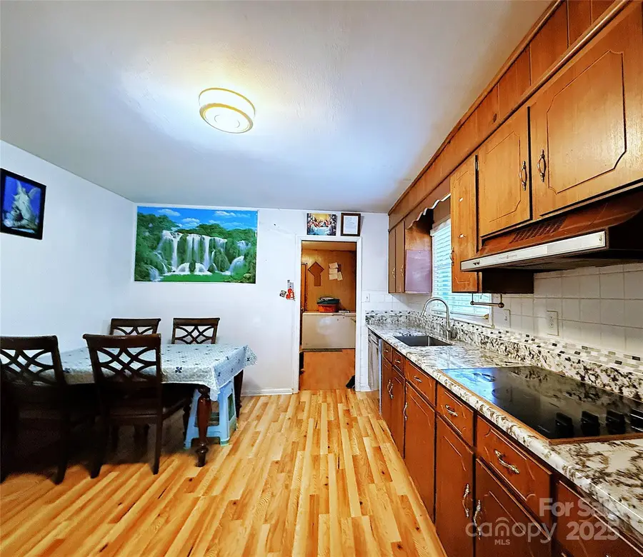 6841 Idlewild Road, Charlotte, NC 28212 - Image #3