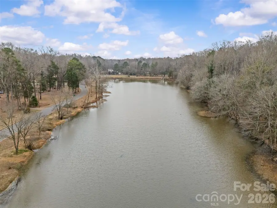 1040 Timber Lake Drive, Charlotte, NC 28227 - Image #3