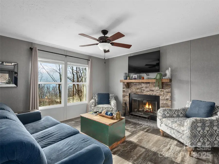 424 Arrington Acres Drive, Waynesville, NC 28786 - Image #2