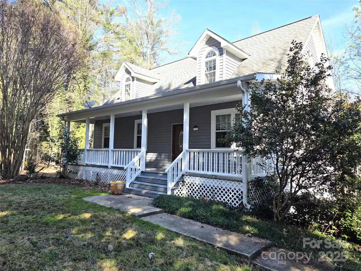 12 White Squirrel Lane, Hendersonville, NC 28739 - Image #1