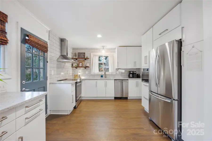 732 Manhasset Road, Charlotte, NC 28209 - Image #2