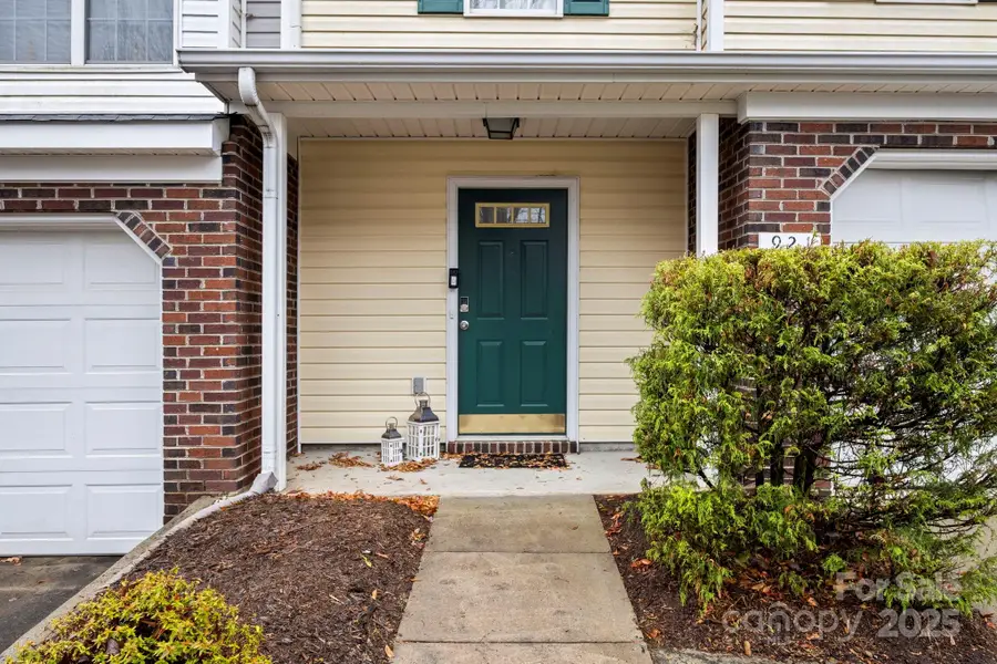 921 Pelican Bay Drive, Pineville, NC 28134 - Image #3