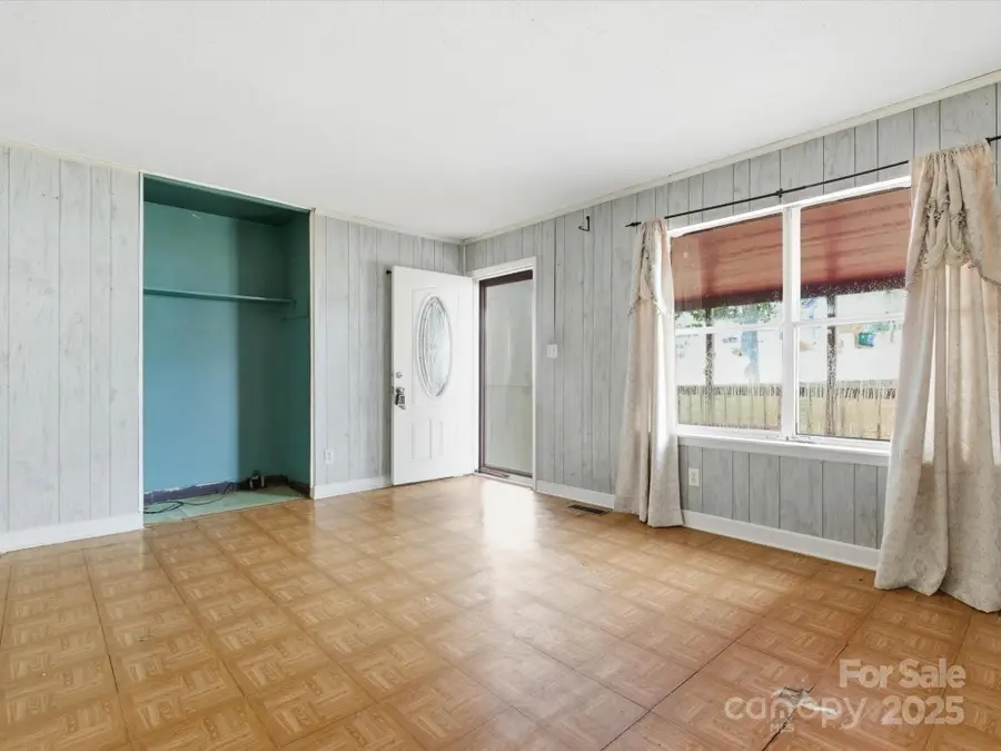 657 Echo Cove Lane, Charlotte, NC 28273 - Image #3