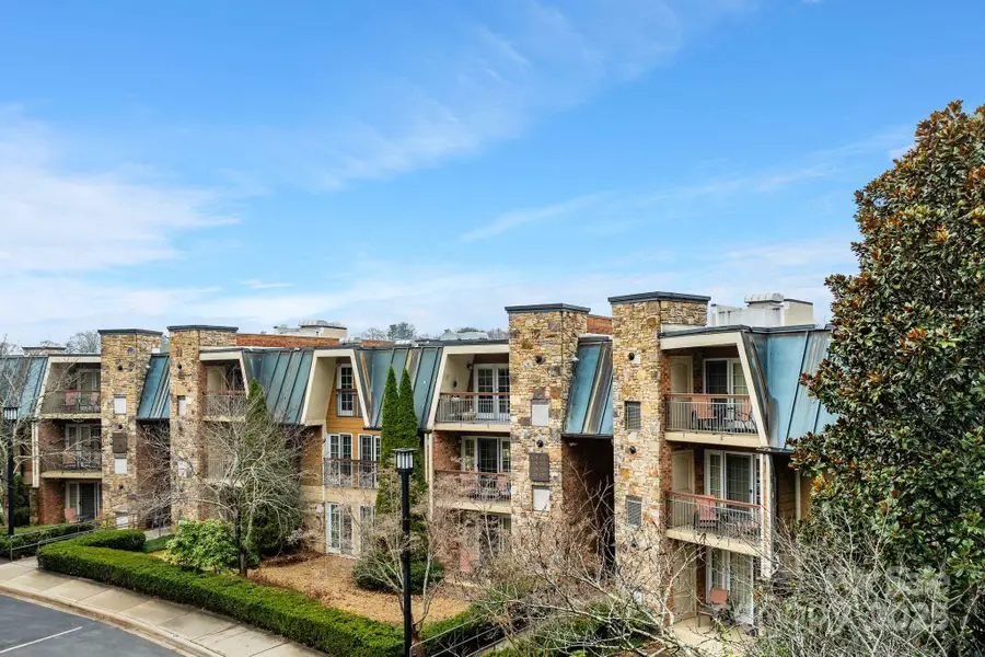 430 Bowling Park Road, Asheville, NC 28803 - Image #2