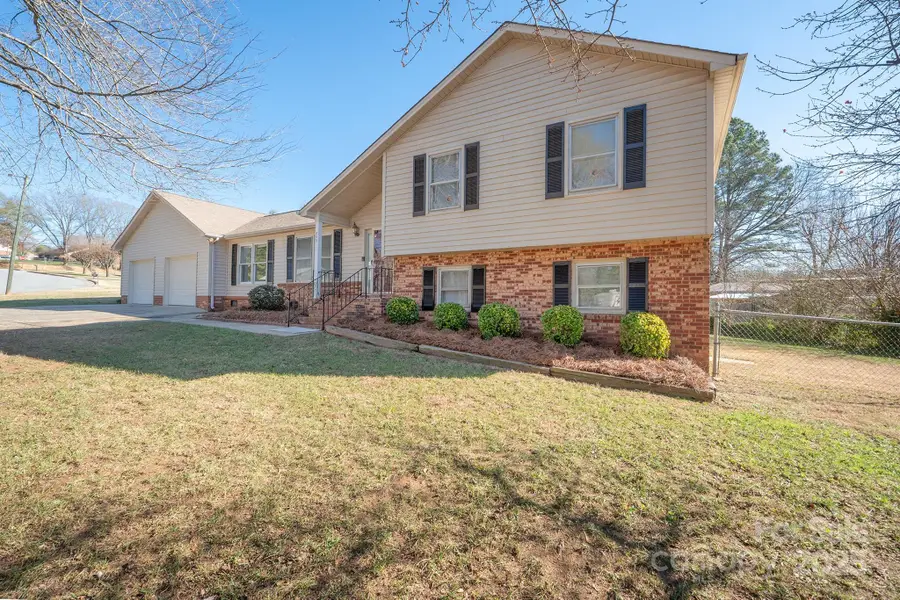 809 Tait Street, Lincolnton, NC 28092 - Image #2