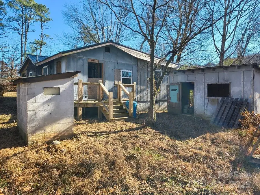 28 Pearl Street, Black Mountain, NC 28711 - Image #3