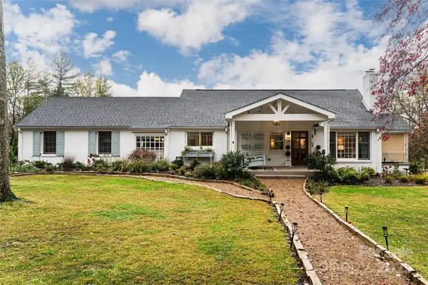 28 Ridgefield Place, Asheville, NC 28803