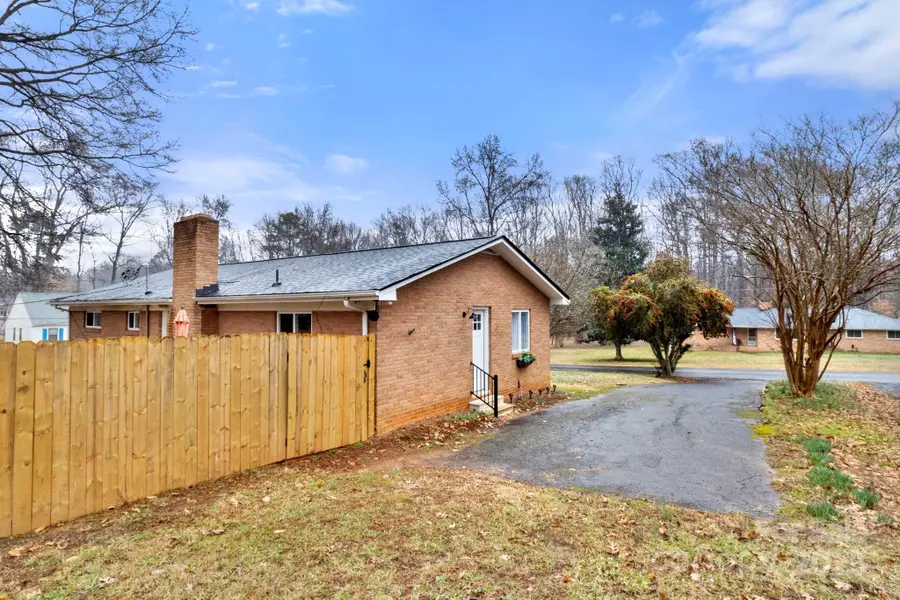 7047 Cheyenne Drive, Charlotte, NC 28262 - #2