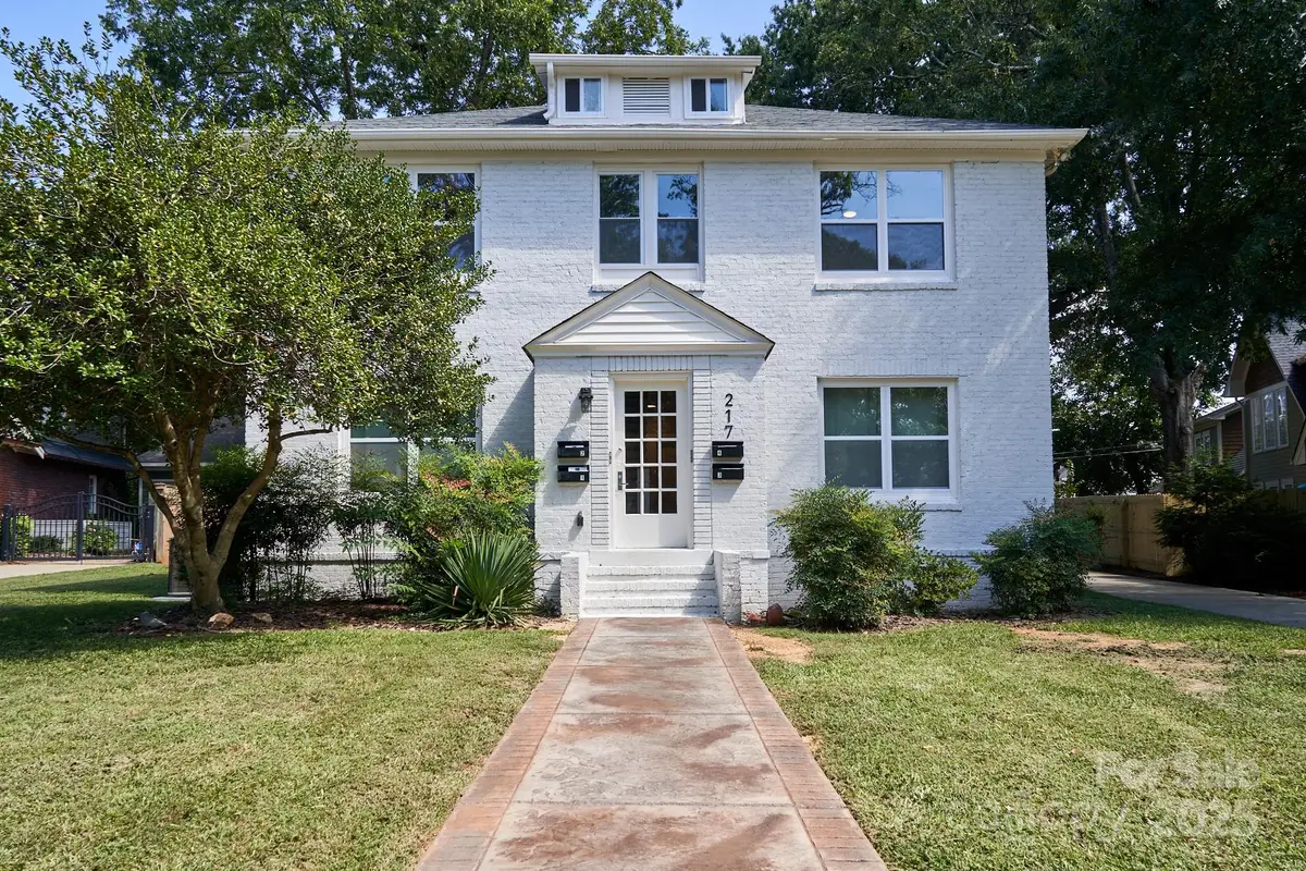 217 Circle Avenue, Charlotte, NC 28207 - Image #1