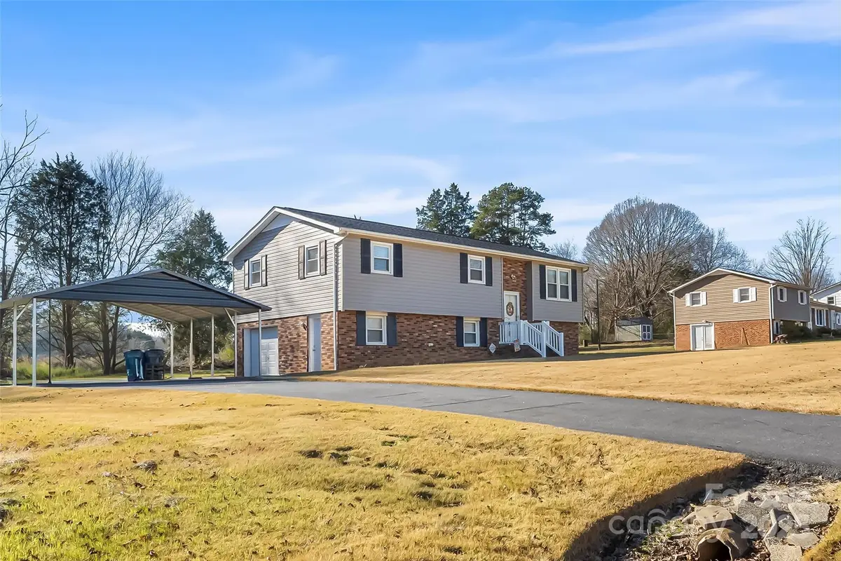 3261 Tolley Street, Claremont, NC 28610 - Image #1