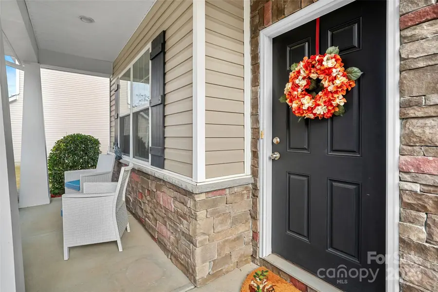 12421 Dove Meadow Drive, Charlotte, NC 28278 - Image #2