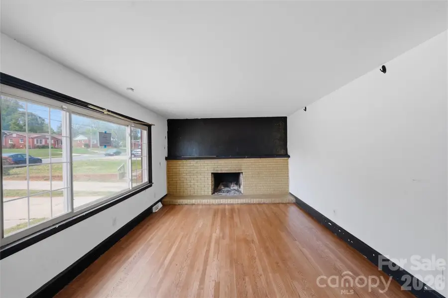 1424 Dean Street, Charlotte, NC 28216 - #2