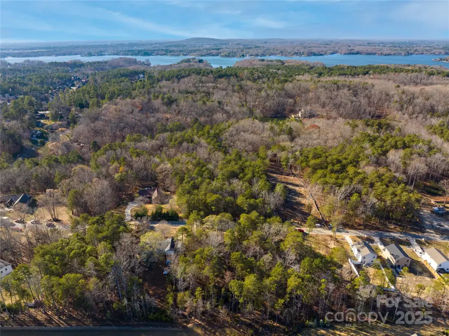 17307 Green Hill Road, Charlotte, NC 28278 - Image #2