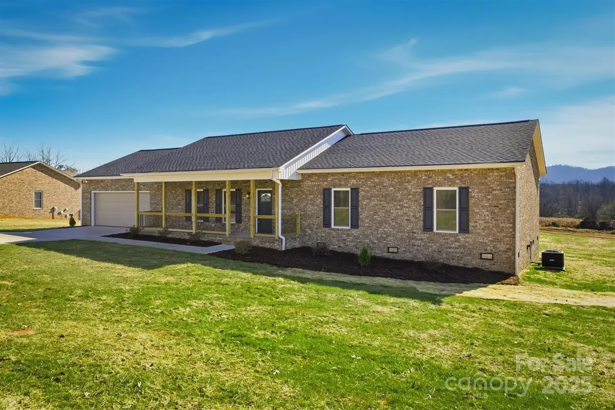 950 Amherst Road, Morganton, NC 28655 - Image #1
