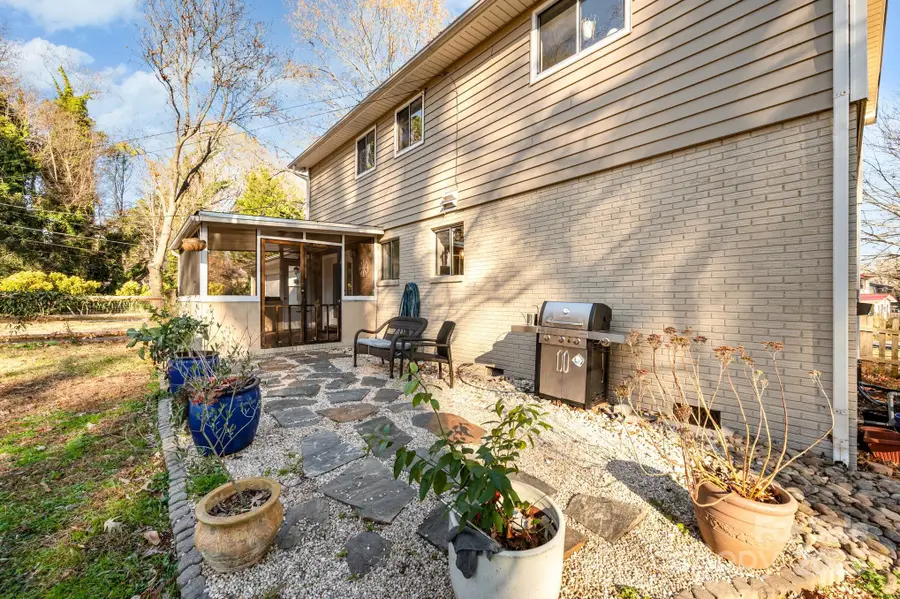 7015 Lavern Street, Charlotte, NC 28215 - Image #2