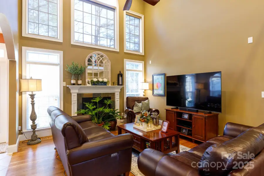 307 Abingdon Way, Fort Mill, SC 29715 - Image #3