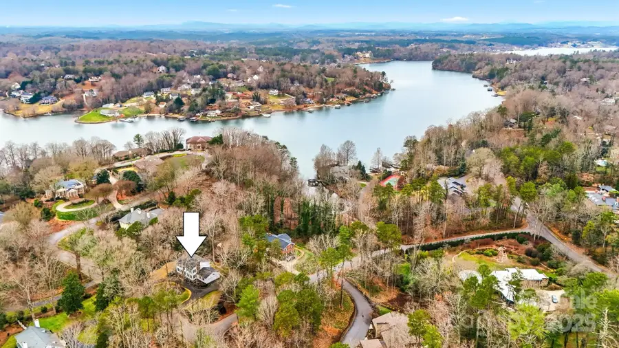 936 18th Avenue Drive Nw, Hickory, NC 28601 - Image #3