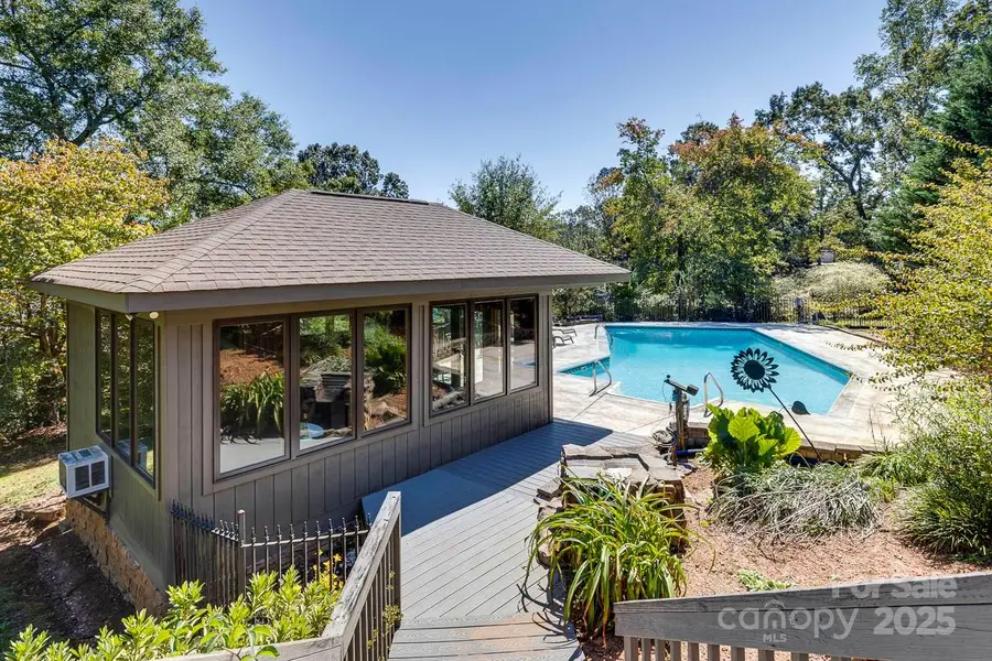 285 Old Batson Road, Taylors, SC 29687 - Image #2
