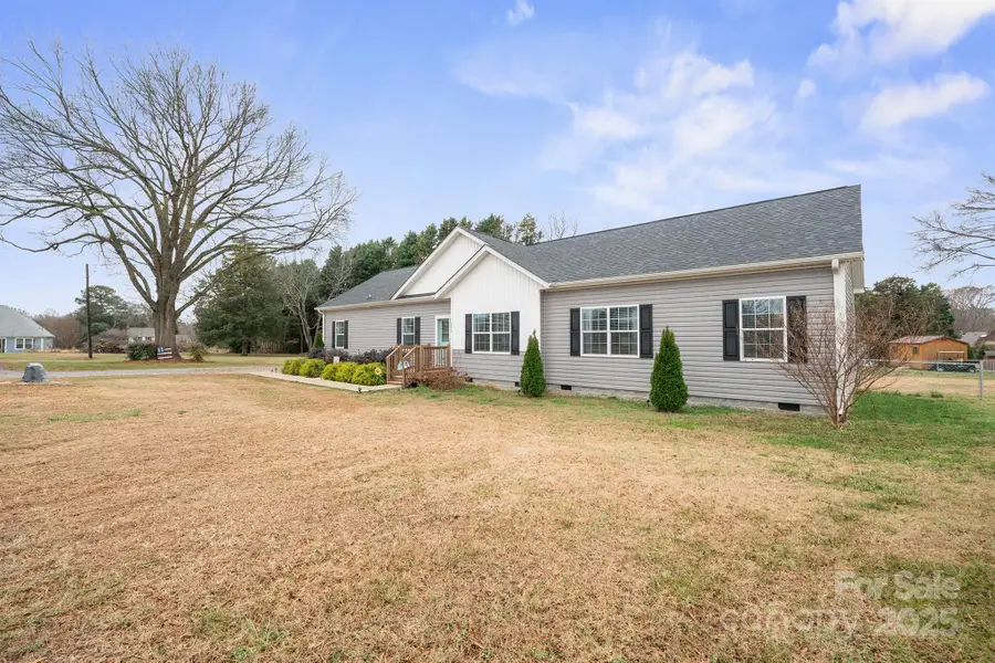 486 Stutts Road, Mooresville, NC 28117 - Image #2