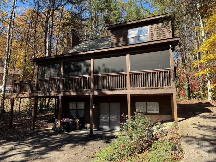 584 Chatuge Village Circle, Hayesville, NC 28904 - Image #2