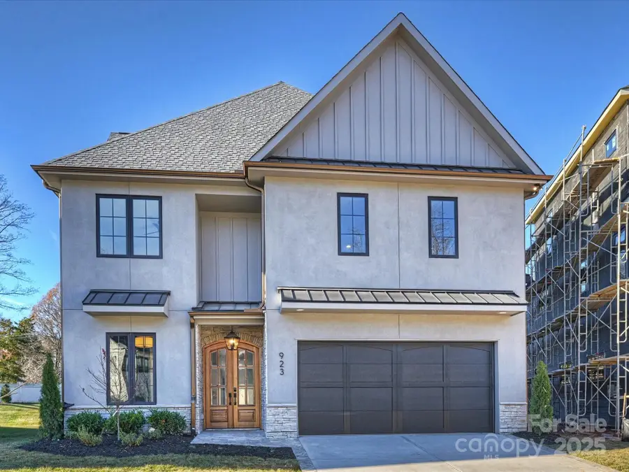 923 Laurel Creek Lane, Charlotte, NC 28211 - Image #2