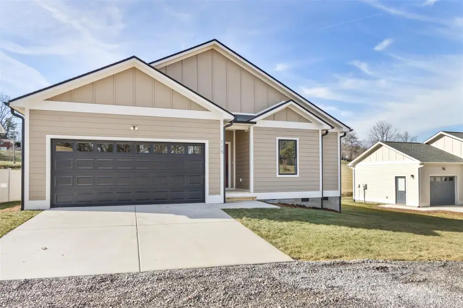 115 Peyton Elaine Road, Clyde, NC 28721 - Image #3