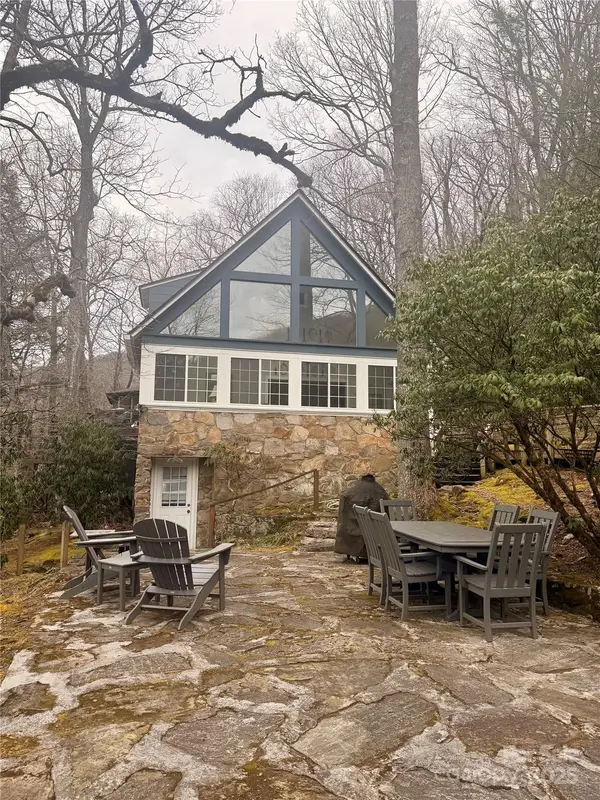 308 Texas Road, Montreat, NC 28711