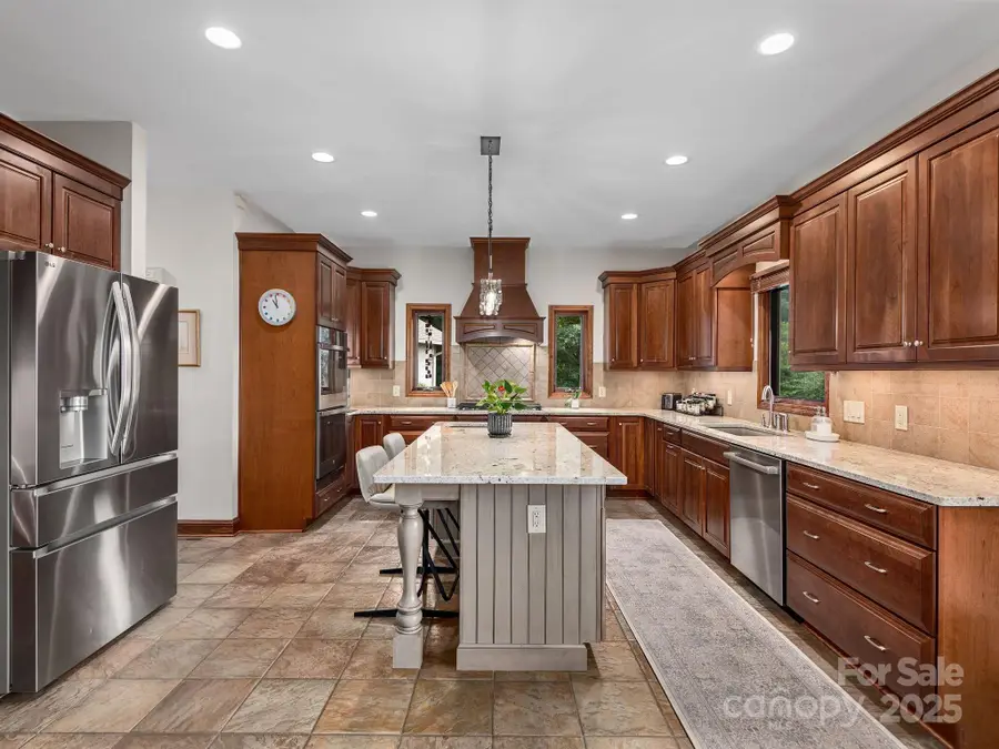 37 Enclave Drive, Waynesville, NC 28786 - Image #3