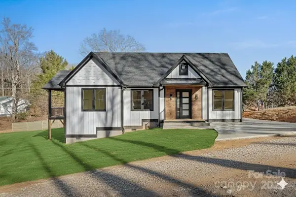 4 Shytle Lane, Fletcher, NC 28732