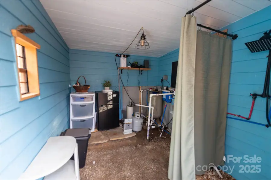 726 Lower White Oak Road, Marshall, NC 28753 - Image #3