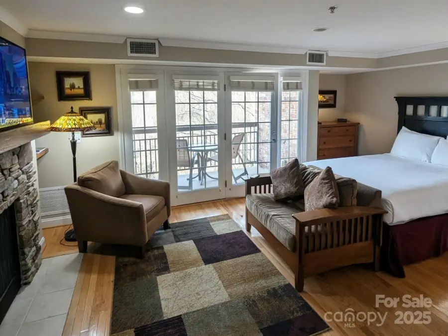 332 Bowling Park Road, Asheville, NC 28803 - Image #3