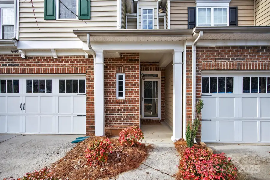 11008 Burnt Leather Lane, Charlotte, NC 28277 - Image #3