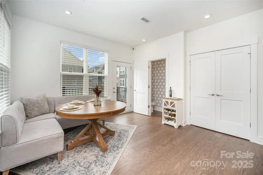 4004 Capital Ridge Court, Charlotte, NC 28205 - Image #2