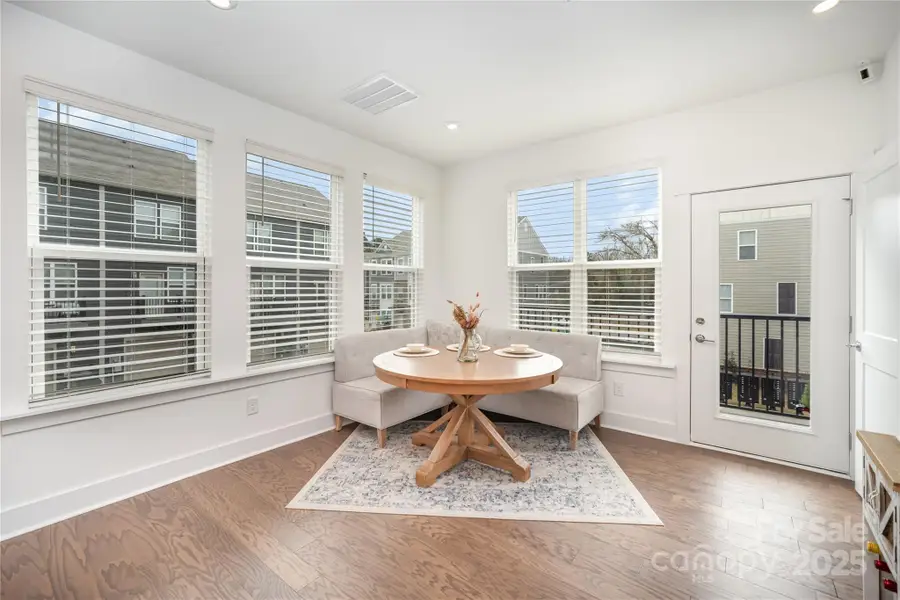 4004 Capital Ridge Court, Charlotte, NC 28205 - Image #3