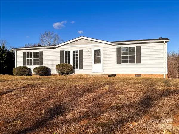 3596 Gull Street, Hudson, NC 28638