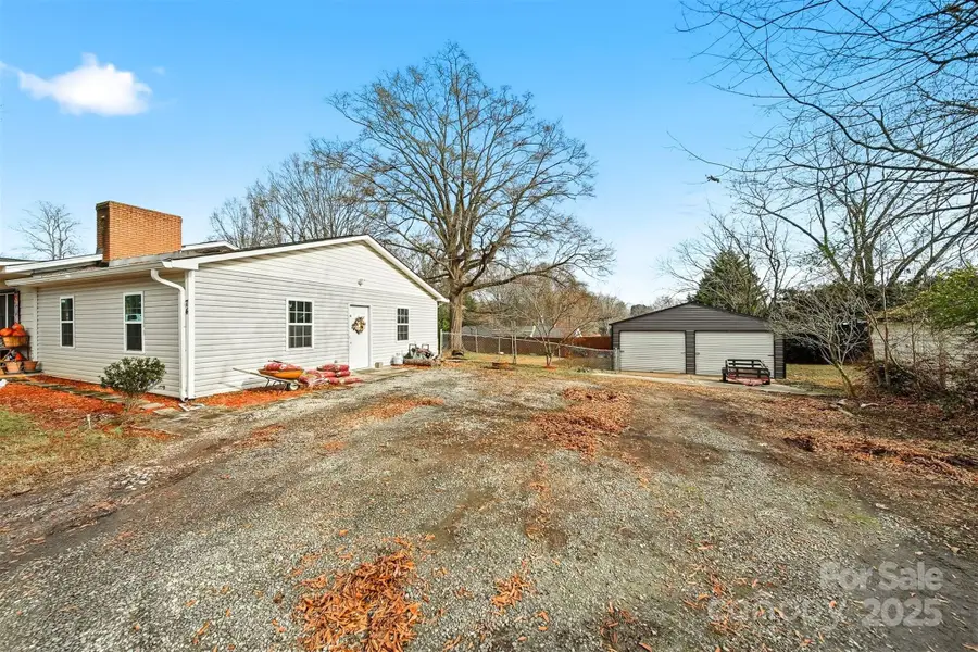 74 7th Street Nw, Taylorsville, NC 28681 - Image #3