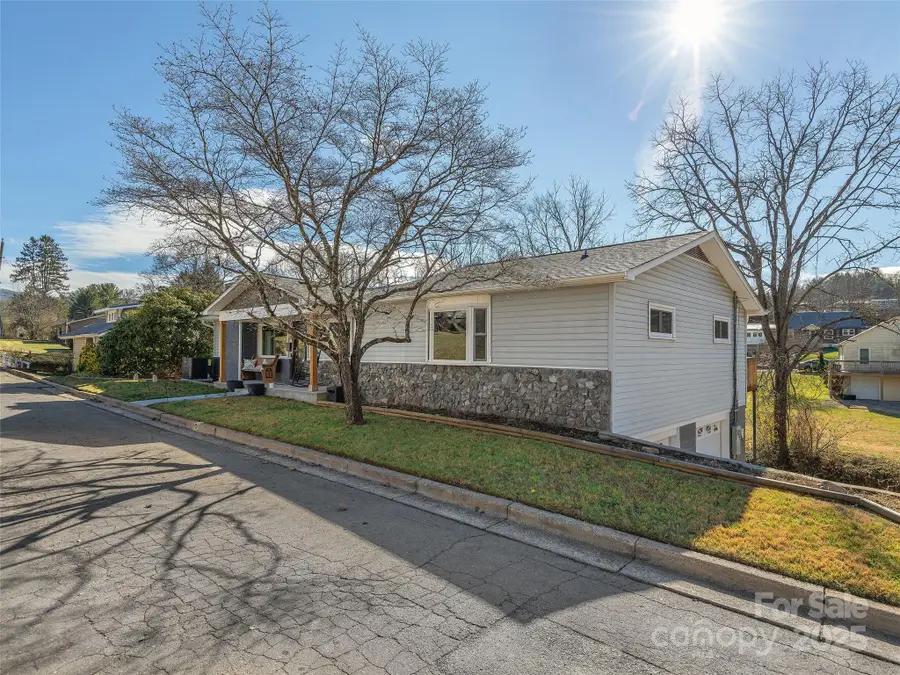 133 Axley Street, Canton, NC 28716 - Image #3