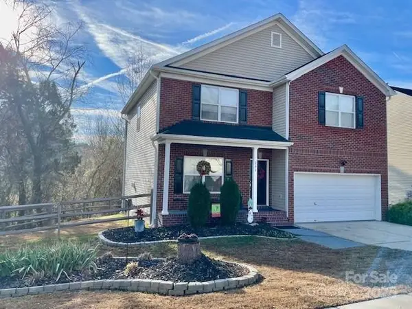 204 Flanders Drive, Mooresville, NC 28117