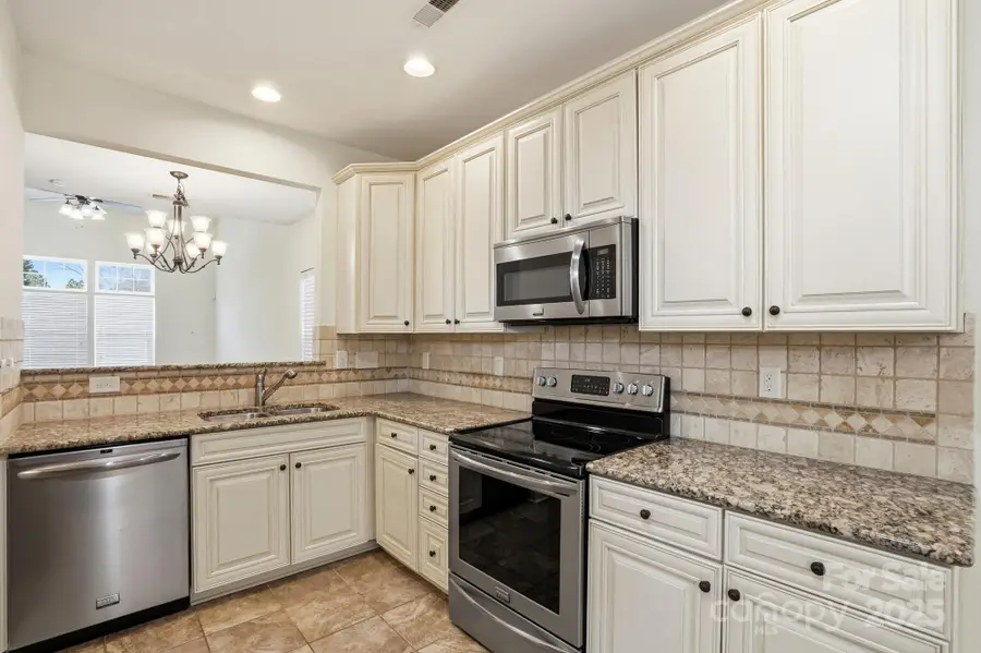 5763 Mossdale Lane, Charlotte, NC 28278 - Image #2