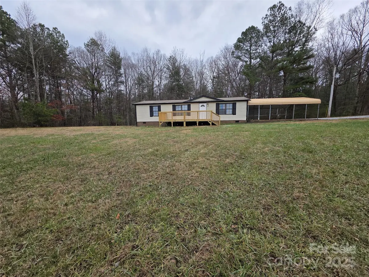 507 Liberty Lane, Taylorsville, NC 28681 - Image #1