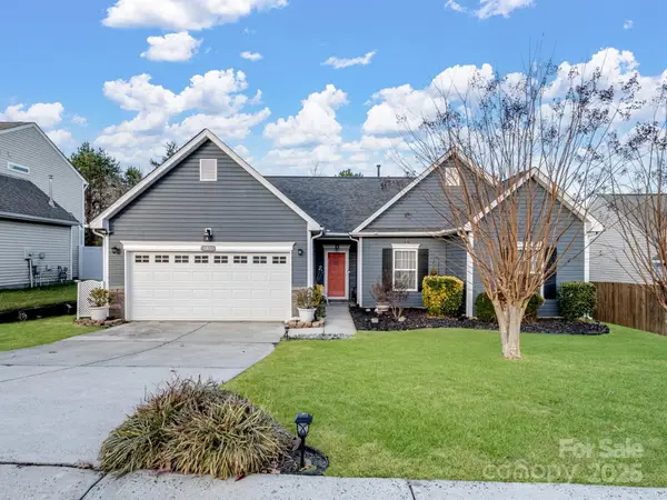 5822 Briggs Drive, Charlotte, NC 28269